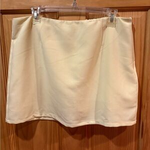 Sincerely Jules Pale Yellow Women's Skort NWT